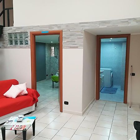 Ale&France House Bed & Breakfast Napoli Bagian luar foto