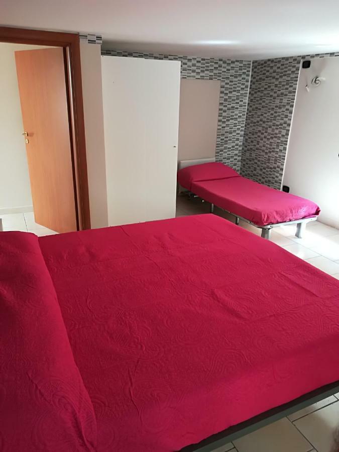 Ale&France House Bed & Breakfast Napoli Bagian luar foto